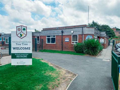 yew tree tudor grange academy.